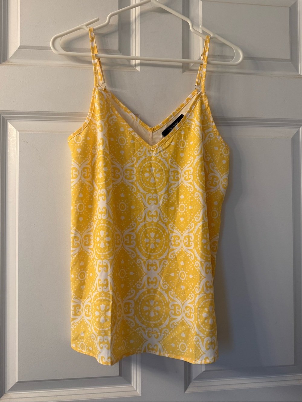Women's Yellow Printed V-Neck Spaghetti Strap Camisole
